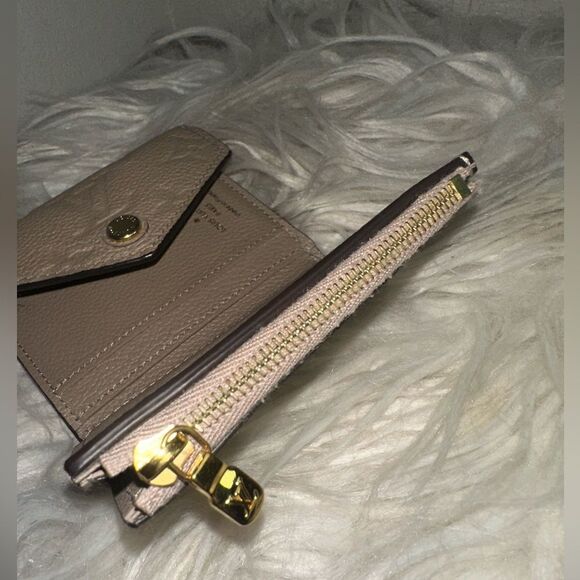 Louis Vuitton Small Beige Zoe Empreinte Wallet - Picture 1 of 14